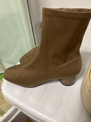 Lote Zapatos Beige y Marrones