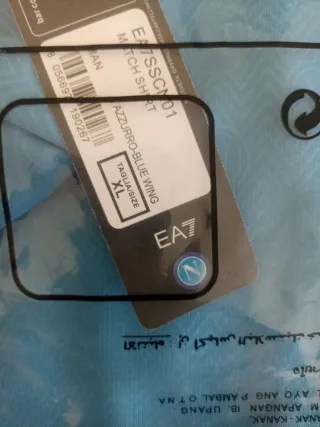 Busto Maradona e maglietta napoli