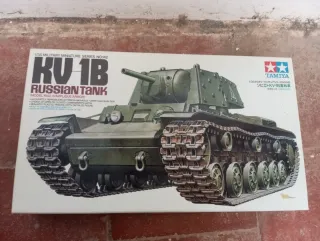 Maqueta Tamiya KV-1B Russian Tank 1/35
