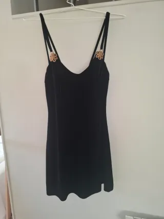 Vestido de terciopelo negro