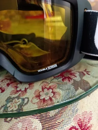 Gafas de esquí con lente naranja