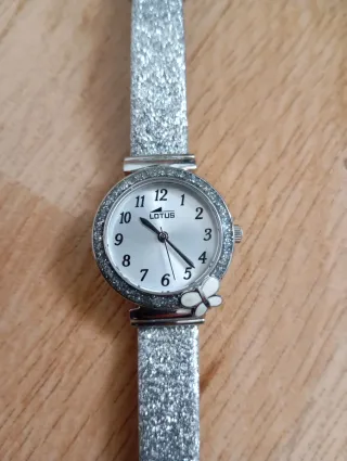 Reloj Lotus Mujer Plata y Blanco