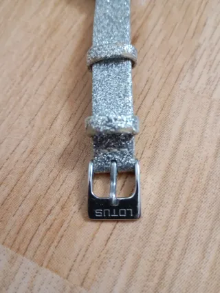 Reloj Lotus Mujer Plata y Blanco