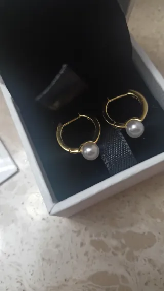 Pendientes Pandora Oro y Perla Caja
