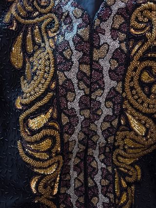 Chaqueta bordada pedrería señora