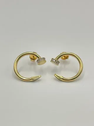 PENDIENTES CLAVO HUECO.