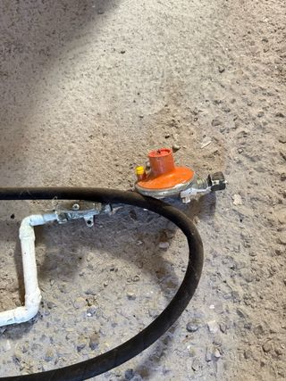 Reguladores y tubos de gas