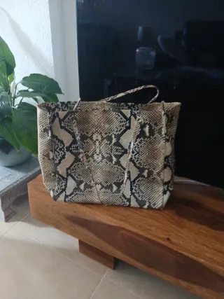 Bolso Roberto Cavalli estampado serpiente