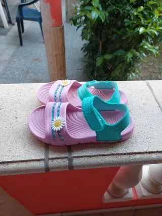 Sandali bambina in plastica n. 35