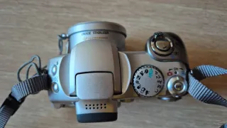 Fotocamera Canon Argento