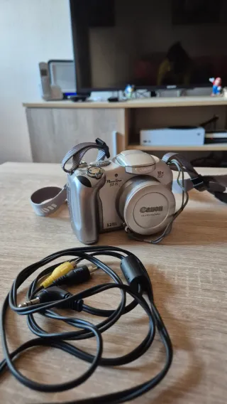 Fotocamera Canon Argento