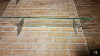 7 Estanterías de cristal para hostelería.