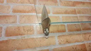 7 Estanterías de cristal para hostelería.