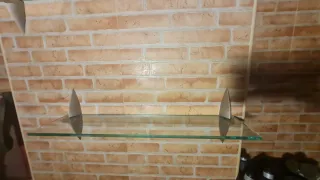 7 Estanterías de cristal para hostelería.