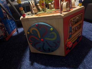 Estación de juegos de madera