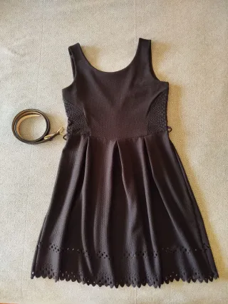 Vestido negro fiesta con cinturón