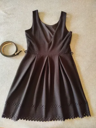 Vestido negro fiesta con cinturón