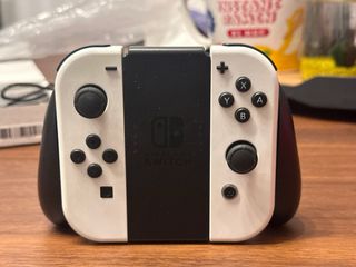 Nintendo Switch OLED Bianca