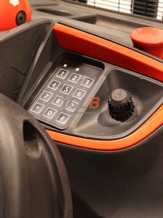 Ref. M-5853 Apilador Eléctrico con Plataforma LINDE L 16 APi / 1173