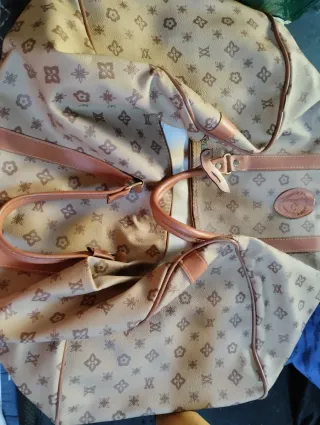 Borse da viaggio in pelle Valuation