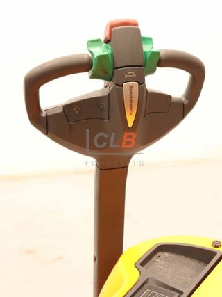 Ref. M-5921 Apilador Eléctrico JUNGHEINRICH EJC 214