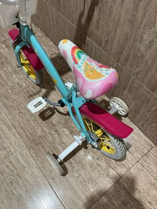 Bicicleta infantil 3 años. Toimsa, apenas usada.