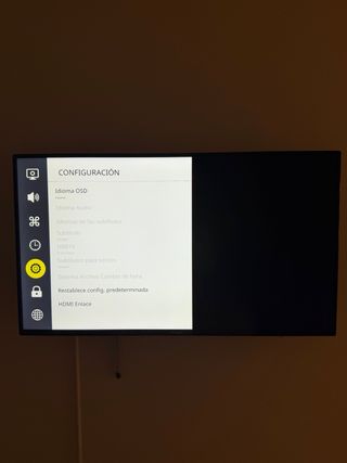 TV Engel Smart TV de 40” Negra