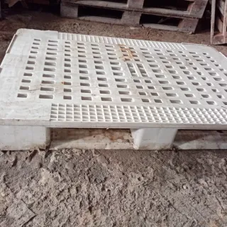 Palets de plástico resistentes