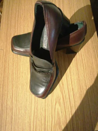 Zapatos Hispanitas Piel Marrón y Negro