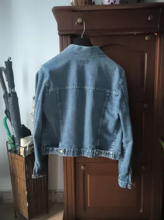 Cazadora vaquera azul talla 42