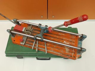 Taglia piastrelle TS-30 con borsa Rubi