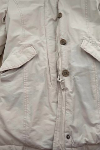 Giubbotto beige con cappuccio modello woolrich