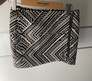 Minifalda geométrica cremallera lateral