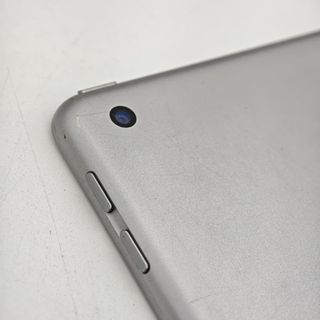 IPAD 6TA GENERACION 32GB CON CARGADOR