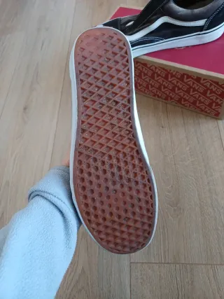 Zapatillas Vans Old Skool Negras y Marrones