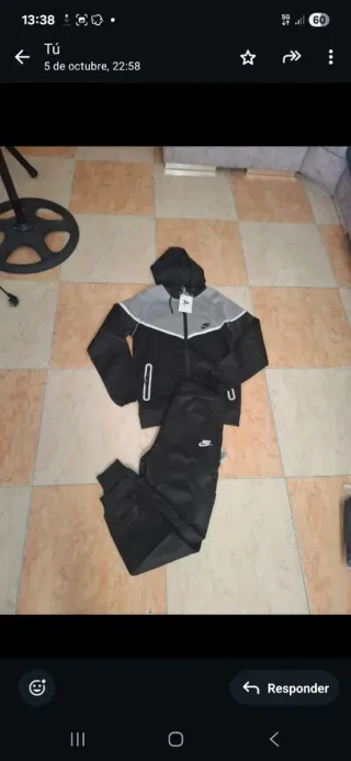 Conjunto chándal Nike hombre negro y gris