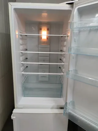 Nevera Daewoo 187x60cm A+ no Frost con Garantia