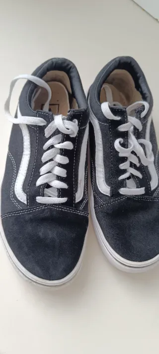 Zapatillas Vans Old Skool Negras y Blancas