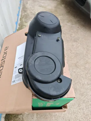 ♻️Tapa de motor Suzuki Burgman 125♻️