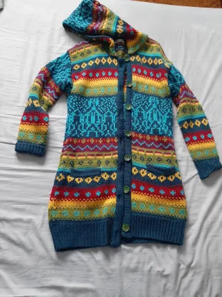 Chaqueta de punto con capucha multicolor