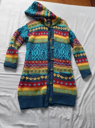 Chaqueta de punto con capucha multicolor