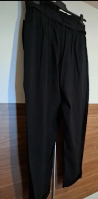 Pantalón negro Zara Talla XL Nuevo