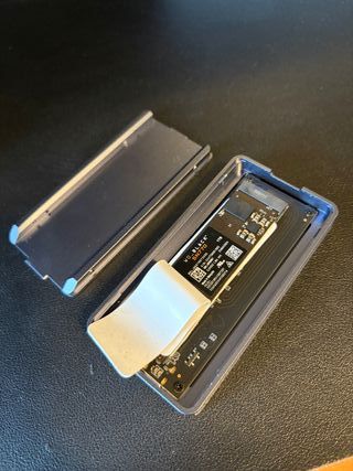 Mac mini M4 24GB RAM + 1TB SSD externo + Funda