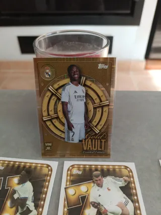 Lote 30 carte Topps Real Madrid + Vini Gold Vault