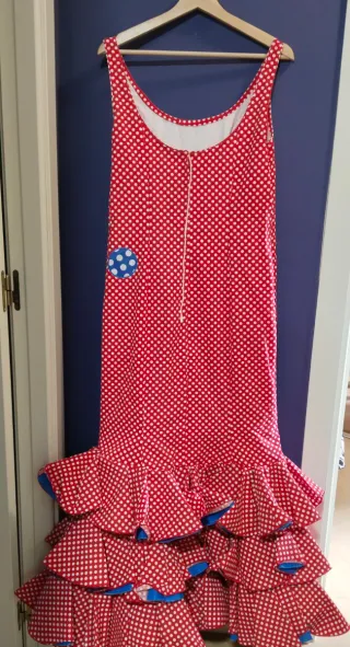 Traje de flamenca rojo con lunares