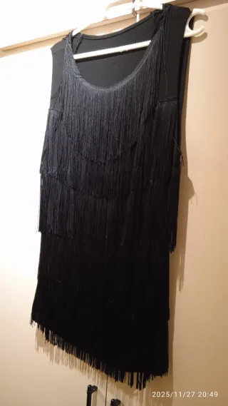 Camiseta fiesta flecos de punto negra talla única