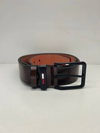 Cinturón Tommy Hilfiger Marrón Oscuro 120cm