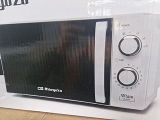 MICROONDAS ORBEGOZO BLANCO 20L.