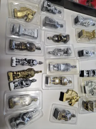 Set ajedrez piezas metálicas. Coleccionista