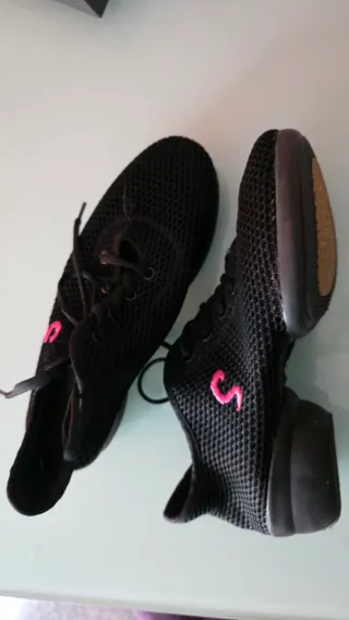 Zapatillas de baile negras con detalle rosa
